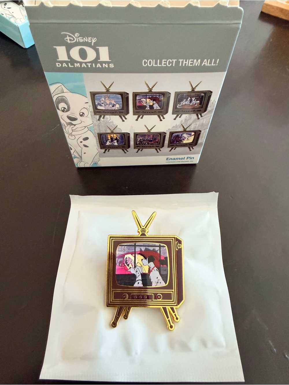 Disney 101 Dalmatians TV-Shaped Enamel Pin